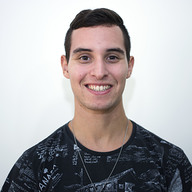 Vinícius J.