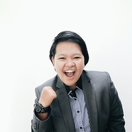 Dina F.